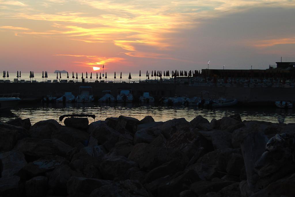 Mercure Civitavecchia Sunbay Park Hotel Exterior photo