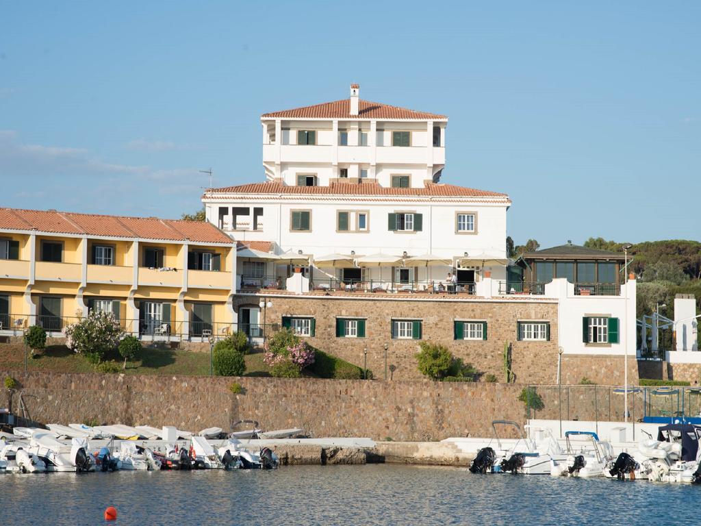 Sunbay Park Hotel Civitavecchia Exterior photo